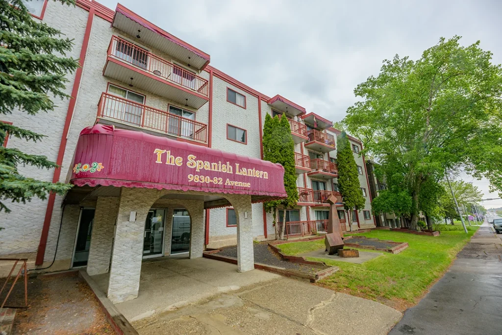 spanish lantern apartments